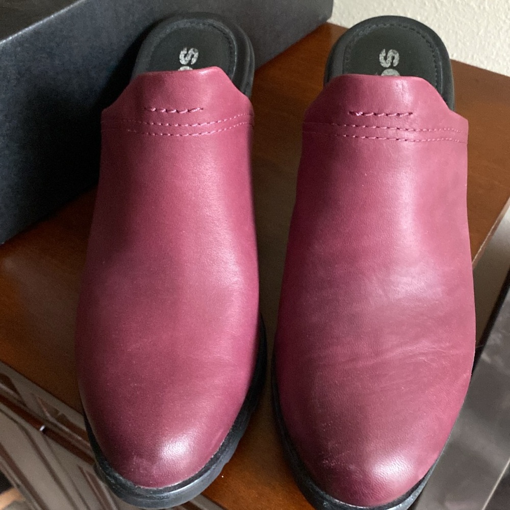 Sorel After Hours Mules with Chunky Sole and Slip-On Design - Picture 4 of 6